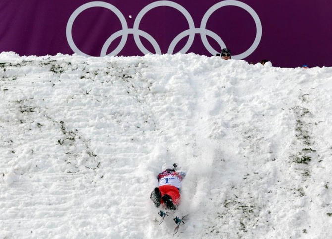 Китайский фристайлист Лю Чжунцин © Andy Wong/AP