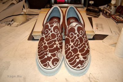 Креативные тапочки Vans