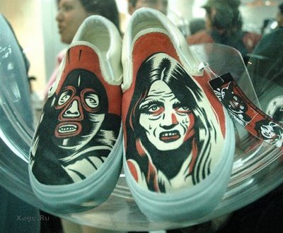 Креативные тапочки Vans