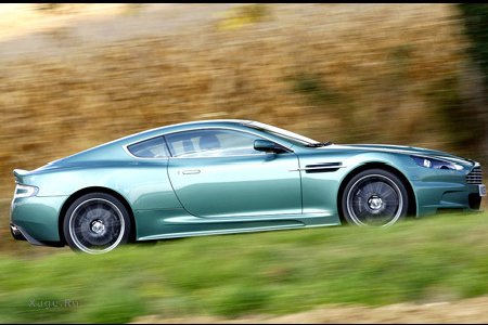 Машина бонда в деле: Aston Martin DBS