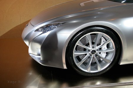 Новый король трека - Lexus LF-A