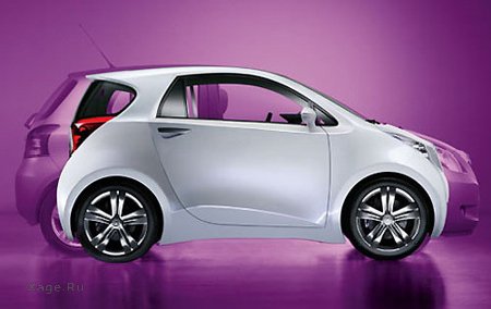 Прототип Toyota iQ показан публике