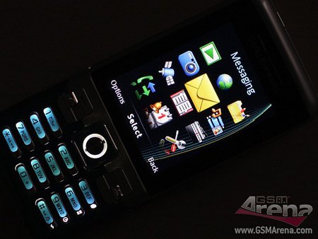 Симпатяга Sony Ericsson C702