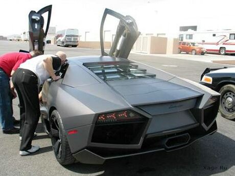 Распаковывая Lamborghini Reventon