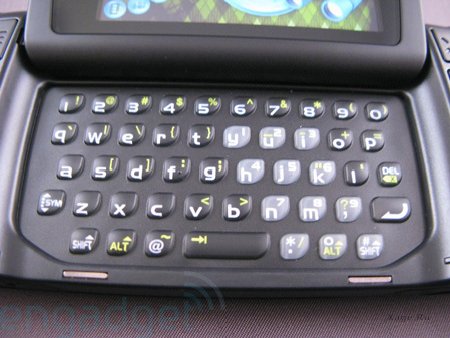 Сотовый гаджет T Mobile Sidekick